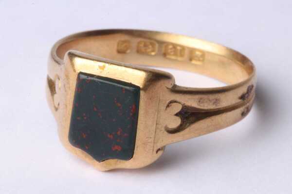 GOLD RING