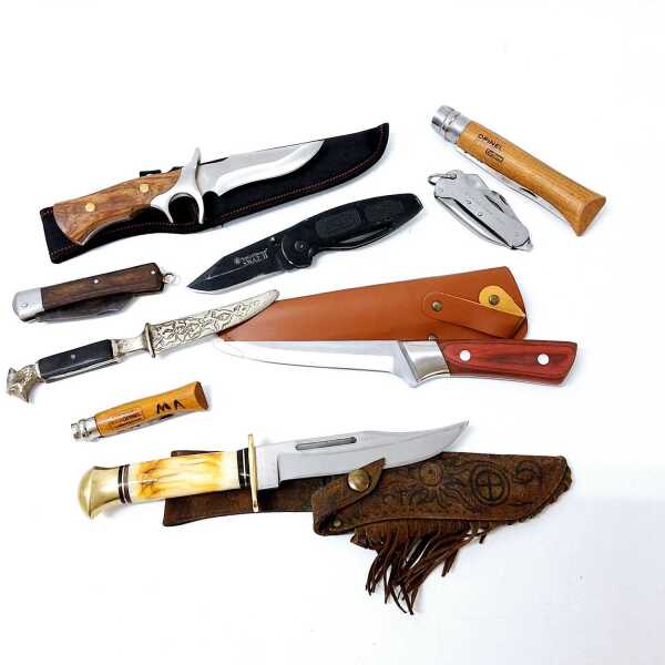 KNIVES