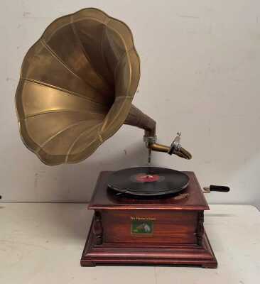 GRAMOPHONE