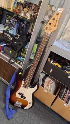 BASS GUITAR