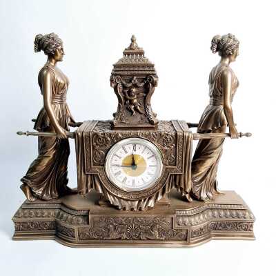 MANTEL CLOCK