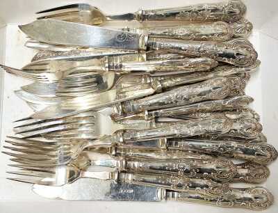 FLATWARE