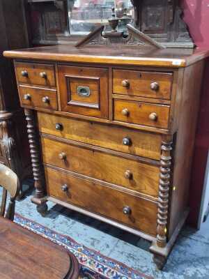 CHEST OF DRAWERS