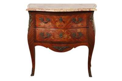 BOMBE COMMODE