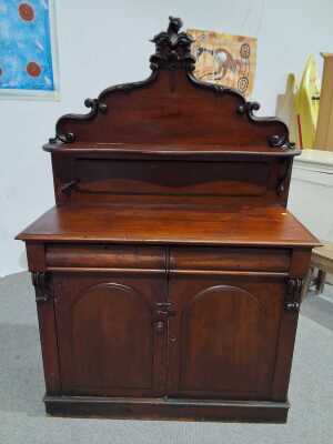 CHIFFONIER