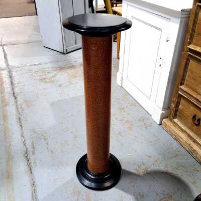 PEDESTAL STAND