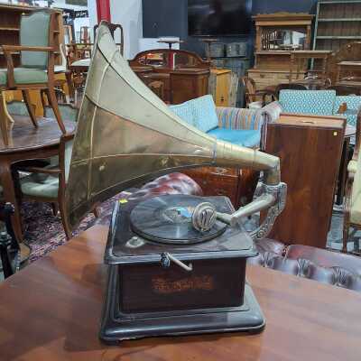 GRAMOPHONE