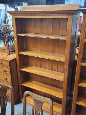BOOKSHELF