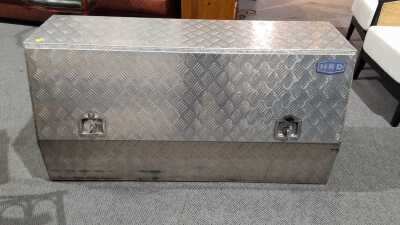 UTE TOOL BOX