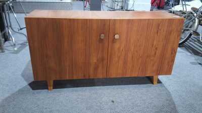PETITE SIDEBOARD