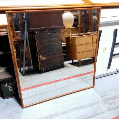 WALL MIRROR