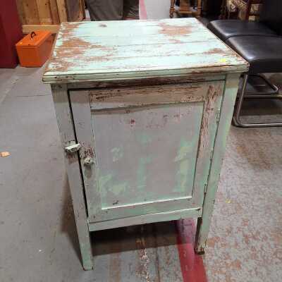 POT CUPBOARD