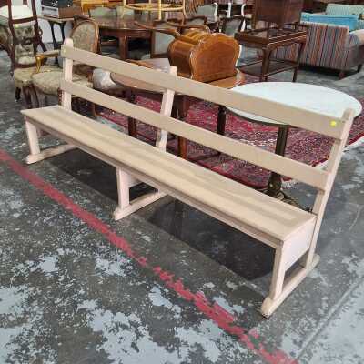 BENCH SEAT