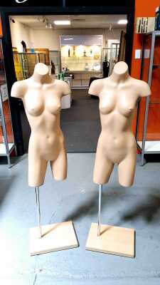MANNEQUINS