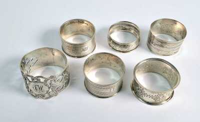 SILVER NAPKIN RINGS