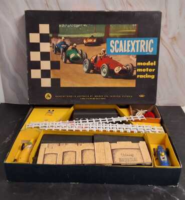 SCALEXTRIC SET