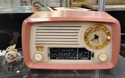 VINTAGE RADIO