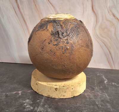 STUDIO POTTERY VASE