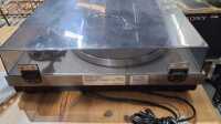 STEREO TURNTABLE - 3