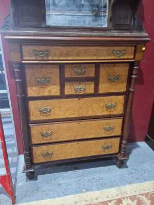 CHEST OF DRAWERS