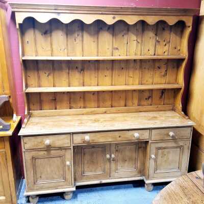 KITCHEN DRESSER