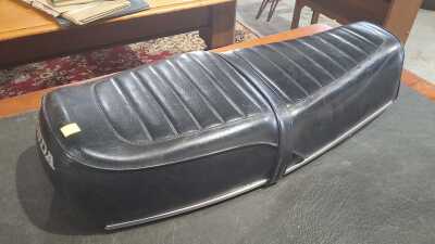 MOTORCYCLE SEAT