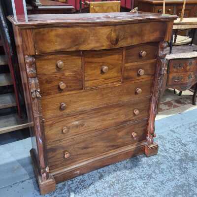 CHEST OF DRAWERS