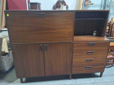 SIDEBOARD