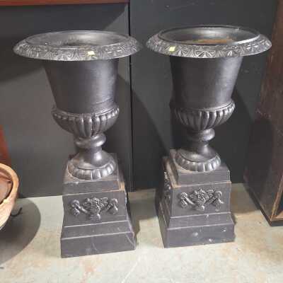 ENTRANCE URNS