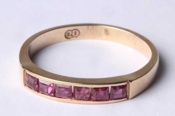 GOLD RUBY RING