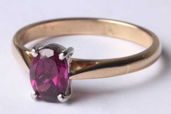 GOLD RING