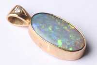 GOLD OPAL PENDANT