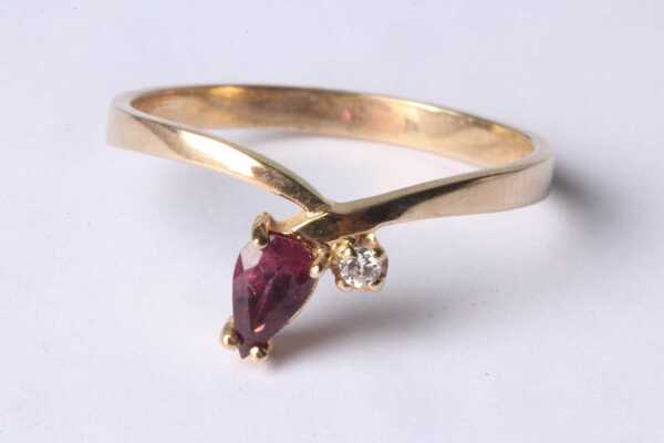 GOLD RING