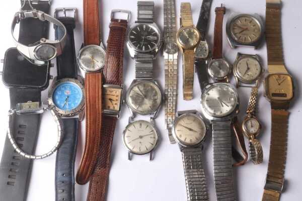 WRISTWATCHES
