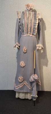 REPLICA COSTUME