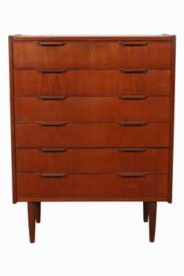 TALLBOY CHEST OF DRAWERS