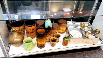 RETRO HOMEWARES