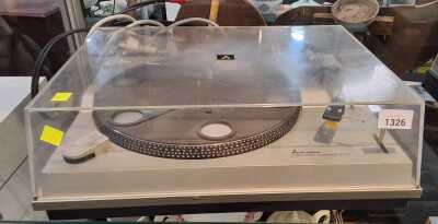 TURNTABLE