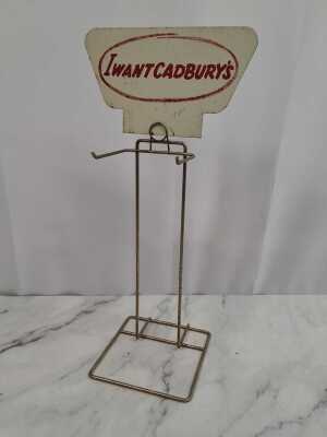 SHOP DISPLAY