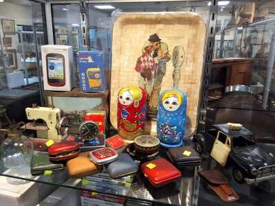 COLLECTABLES
