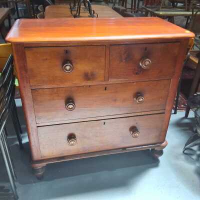 CHEST OF DRAWERS