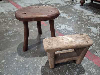 STOOLS