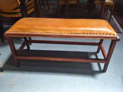 BENCH SEAT