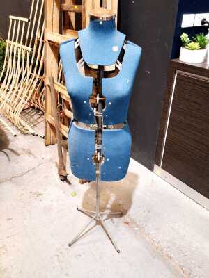 DRESSMAKERS MANNEQUIN