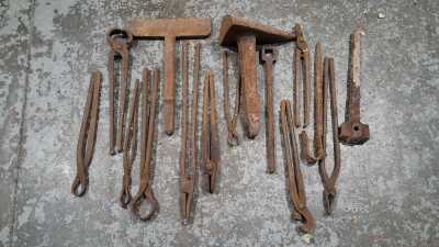 BLACKSMITHS TOOLS