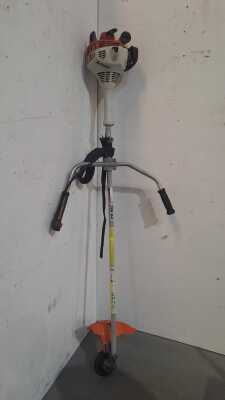 WHIPPER SNIPPER
