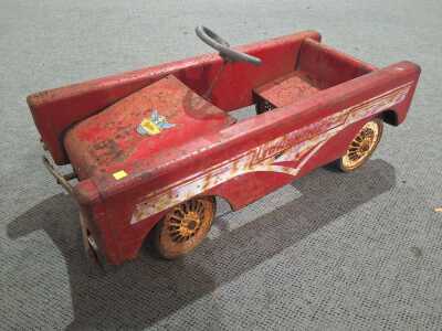 PEDAL CAR