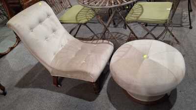 SLIPPER CHAIR