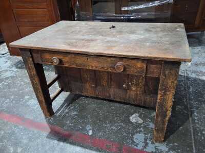 DESK