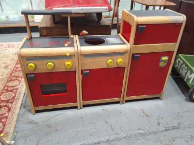 TOY KITCHEN